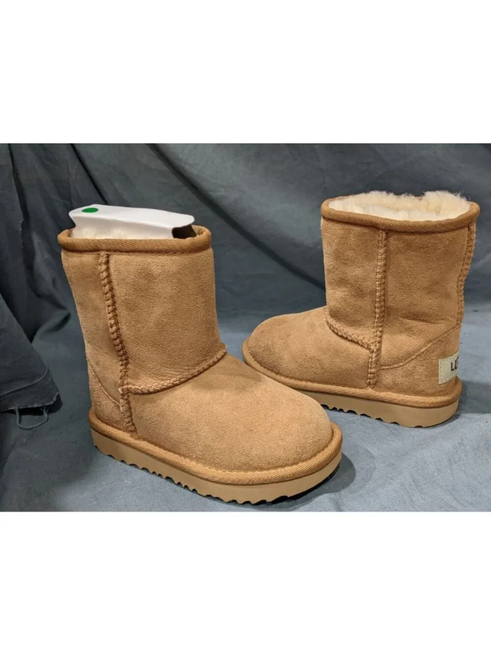 UGG Australia Toddlers Classic II Boots Pull-On Tan Size 8 NEW IN BOX!